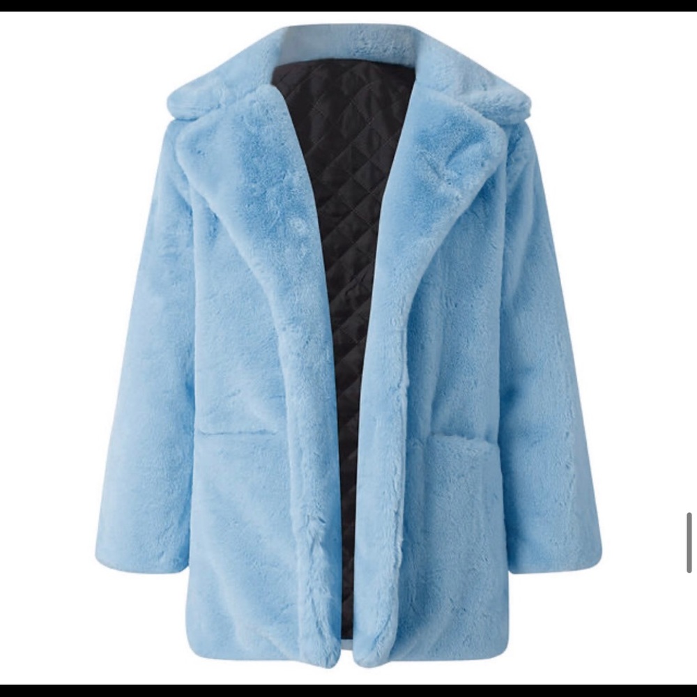 New baby blue faux fur vegan jacket fluffy❤️1 left